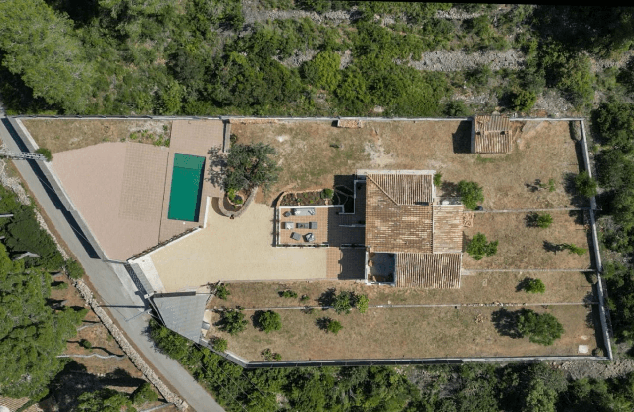 MEDITERRANE VILLA IN EXKLUSIVER LAGE VON JÁVEA – KOMPLETT RENOVIERT 2025